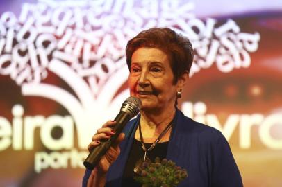  PORTO ALEGRE, RS, BRASIL, 16/10/2019- Marô Barbieri é eleita patrona da 65ª Feira do Livro de Porto Alegre. Na foto- nova patrona Marô Barbieri(FOTOGRAFO:ISADORA NEUMANN / AGENCIA RBS)Indexador: ISADORA NEUMANN