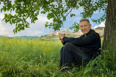 padre marcelo rossi, foto atualizada. 