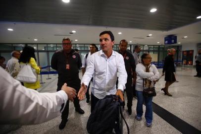  PORTO ALEGRE, RS, BRASIL, 22/10/2019- Chegada de Zé Ricardo, novo técnico do Inter, no Aeroporto Salgado Filho.(FOTOGRAFO: LAURO ALVES / AGENCIA RBS)