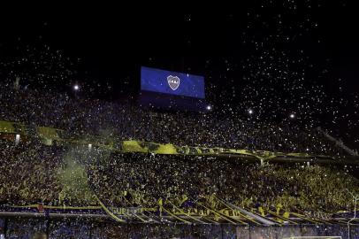 Fans of Boca Juniors cheer before the all-Argentine Copa Libertadores semi-final second leg football match against River Plate at La Bombonera stadium in Buenos Aires, on October 22, 2019. (Photo by ALEJANDRO PAGNI / AFP)