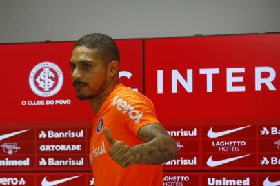 PORTO ALEGRE, RS, BRASIL, 23-10-2019: Paolo Guerrero durante entrevista coletiva no CT Parque Gigante. (FOTOGRAFO: MATEUS BRUXEL / AGENCIA RBS)