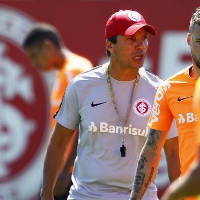 PORTO ALEGRE, RS, BRASIL, 23/10/2019- Primeiro treino do técnico Zé Ricardo no Internacional no CT Parque Gigante. (FOTOGRAFO: MATEUS BRUXEL / AGENCIA RBS)