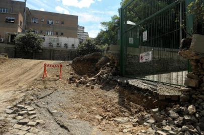  CAXIAS DO SUL, RS, BRASIL, 23/10/2019Obras da prefeitura atrapalham a entrada na maçonaria. (Lucas Amorelli/Agência RBS)