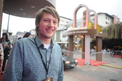  GRAMADO, RS, BRASIL 29/08/2016O diretor de fotografia Bruno Polidoro vence premio de melhor fotografia entre os curtas gaúchos no 44º festival de Cinema de Gramado. Felipe Nyland/Agência RBS)