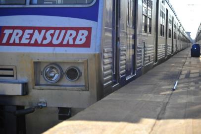  Fotógrafo: Tadeu Vilani - Porto Alegre - RS - Data: 21.05.2012Paralisação dos funcionários do Trensurb.Trens que são udados no transporte dos usuários parados no pátio da Trensurb.