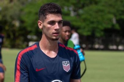 Johnny, do Inter, na seleção dos estados unidos