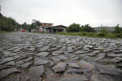  PORTO ALEGRE, RS, BRASIL - 2019.10.30 - Local onde ciclista apanhou de relho e matou seu algoz, em Santo Antônio da Patrulha. (Foto: ANDRÉ ÁVILA/ Agência RBS)