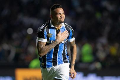 Rio de Janeiro (RJ), 30.10.2019 - Vasco x Gremio - Gol de Luciano , do Gremio  - Partida entre Vasco x Gremio pela vigesima nona rodada do Campeonato Brasileiro, realizada no estadio de Sao Januario, zona norte do Rio de Janeiro, na noite desta quarta-feira , 30. (Foto: Marcelo Goncalves/Photo Premium/Lancepress!) 