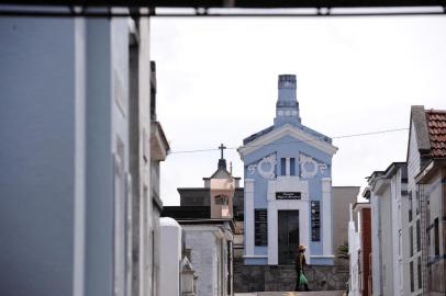  CAXIAS DO SUL, RS, BRASIL (23/10/2019)Ensaio no cemitério municipal para o dia dos finados. (Antonio Valiente/Agência RBS)