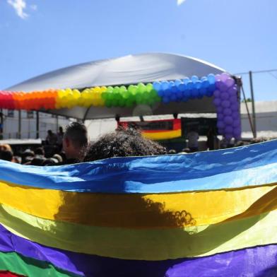  CAXIAS DO SUL, RS, BRASIL, 25/11/2018Parada Livre em Caxias do sul no estacionamento São Cristovão reune cerca de 1500 pessoas (número mais ou menos enquanto estávamos lá) na tarde de domindo. (Lucas Amorelli/Agência RBS)