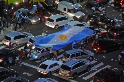  BUENOS AIRES, ARGENTINA 23/11/2015 - Macri foi eleito para um mandato de quatro anos e, na primeira metade desse período, será obrigado a estabelecer alianças no Congresso, onde o kirchnerismo tem maioria absoluta no Senado e é a primeira força na Câmara dos Deputados. AFP PHOTO/ EITAN ABRAMOVICHEditoria: POLLocal: Buenos AiresIndexador: EITAN ABRAMOVICHSecao: electionFonte: AFPFotógrafo: STF