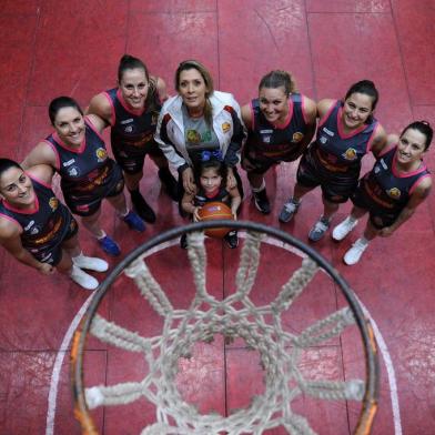  CAXIAS DO SUL, RS, BRASIL, 31/10/2019 - A equipe feminina do Caxias do Sul Basquete/Recreio da Juventude joga pela última rodada do Estadual da modalidade no Ginásio do Vascão, neste sábado (2). Após 10 anos, um jogo do Gaúcho Adulto ocorre na cidade. (Marcelo Casagrande/Agência RBS)