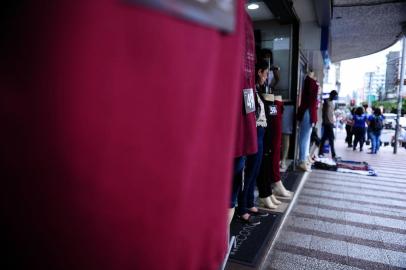  CAXIAS DO SUL, RS, BRASIL, 14/11/2018 - Comércio contrata funcionários para fim de ano. (Marcelo Casagrande/Agência RBS)