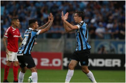 Pedro Geromel comemora o gol do Grêmio no Gre-Nal 422