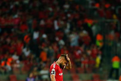 Inter e Grêmio se enfrentam no Estádio Beira-Rio pela 11ª rodada do Brasileirão. Clássico Gre-Nal 421. Rafael Sobis.