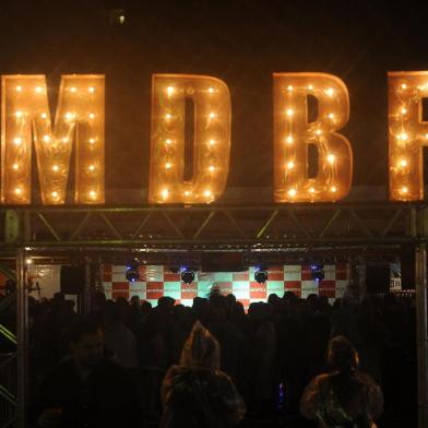 CAXIAS DO SUL, RS, BRASIL, 23/11/2018. 11º Mississippi Delta Blues Festival, MDBF, no Largo da Estação Férrea - 2º dia. Na foto, Angela Ro Ro, no Magnolia Stage. (Felipe Nyland)