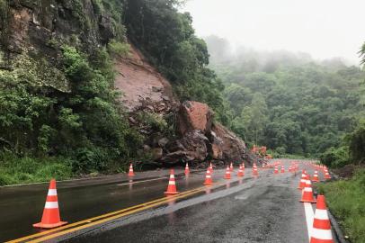 ERS-122 , rodovia, bloqueada, Farroupilha