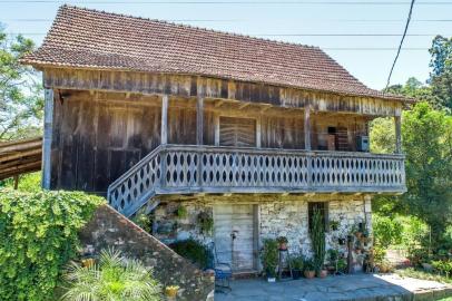 Casa centenária em roteiro autoguiado por Nova Bréscia, no Vale do Taquari.