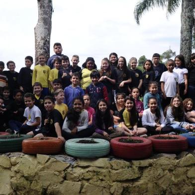  CAXIAS DO SUL, RS, BRASIL (28/10/2019)Os 54 alunos do 3º ano da Escola Municipal Dezenove de Abril desenvolvem desde o primeiro trimestre desse ano o projeto Não basta Ser, é preciso Pertencer, que busca desenvolver a empatia. (Antonio Valiente/Agência RBS)