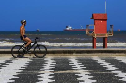  TRAMANDAÍ,  RS, BRASIL, 08/11/2019- Blitz pelo Litoral, praia de Tramandaí. Obras pelo calçadão(FOTOGRAFO: TADEU VILANI / AGENCIA RBS)