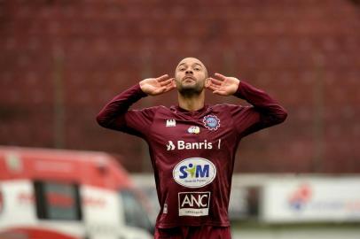  CAXIAS DO SUL, RS, BRASIL, 06/10/2019SER Caxias vence por 2 a 0 o time do São José pela Copa Seu Verardi.(Lucas Amorelli/AgÊncia RBS)