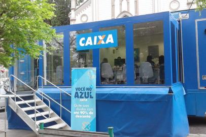 Caminhão da Caixa em Caxias