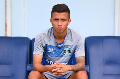  PORTO ALEGRE, RS, BRASIL, 26-01-2018: Entrevista com Matheus Henrique, meio campista destaque do time de transição do Grêmio (FOTO LAURO ALVES/AGÊNCIA RBS, Editoria de Esportes).