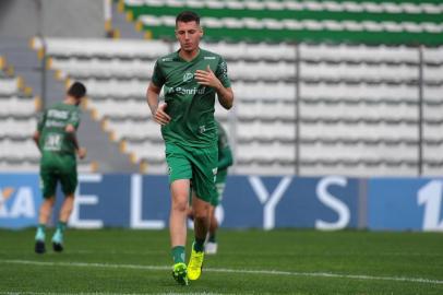  CAXIAS DO SUL, RS, BRASIL 11/10/2018Time do Juventude treina antes de enfrentar o Goias pela Série B do Brasileirão. Na foto: O atacante Douglas Kemmer. (Felipe Nyland/Agência RBS)