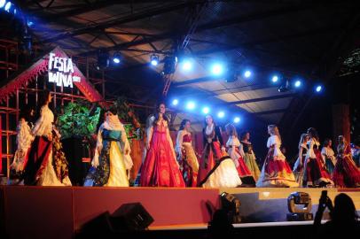  CAXIAS DO SUL, RS, BRASIL, 19/05/2018. Escolha da Rainha e princesas da 32ª Festa da Uva, a Festa da Uva de 2019. (Diogo Sallaberry/Agência RBS)