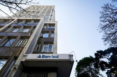 PORTO ALEGRE, RS, BRASIL, 25-10-2019: Agência do Banrisul na Praça da Alfândega. (Foto: Mateus Bruxel / Agência RBS)