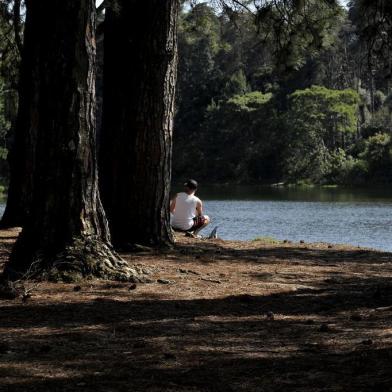  CAXIAS DO SUL, RS, BRASIL, 19/11/2019Céu azul e calor na manhã de Caxias do Sul. Imagens do lago da represa do Complexo Dal Bó (Lucas Amorelli/Agência RBS)