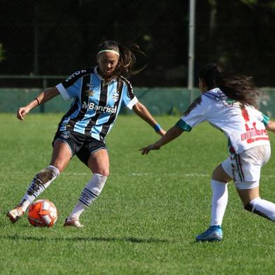 As gurias do Brasil-Fa enfrentam o Grêmio, neste domingo (24), pela semifinal do Gauchão Feminino. A partida inicia às 16h, no estádio Antônio Vieira Ramos, em Gravataí. Na primeira fase do campeonato, o time da Serra Gaúcha foi derrotado nas duas vezes que enfrentou o Grêmio: 2x0, na primeira rodada, e 4x2, na décima. 