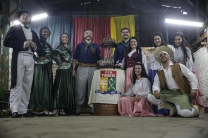  PORTO ALEGRE, RS, BRASIL - 2019.11.20 -O CTG Tiarayú, de Porto Alegre, foi o vencedor do Enart 2019, maior evento tradicionalista do RS, na categoria Danças Tradicionais Força A. (Foto: ANDRÉ ÁVILA/ Agência RBS)Indexador: Andre Avila