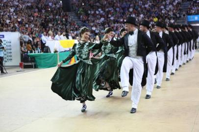 Apresentação do CTG Tiarayú, de Porto Alegre, no Enart 2019, em Santa Cruz do Sul