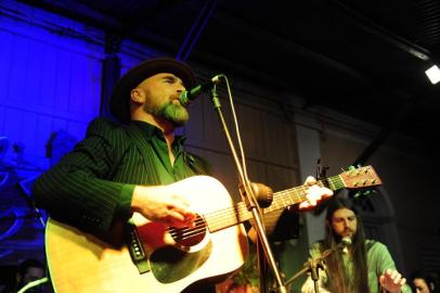  CAXIAS DO SUL, RS, BRASIL, 23/11/2019. TERCEIRO DIA - 12º Mississipi Delta Bluers Festival RS - MDBF Mardi Gras Edition. Show de olk Stage. (Porthus Junior/Agência RBS)