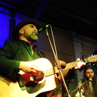  CAXIAS DO SUL, RS, BRASIL, 23/11/2019. TERCEIRO DIA - 12º Mississipi Delta Bluers Festival RS - MDBF Mardi Gras Edition. Show de olk Stage. (Porthus Junior/Agência RBS)