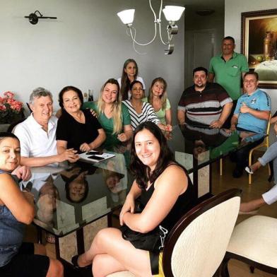  Senador Heinze juntamente com familiares e assessores. Para coluna da Carolina Bahia em 25/11/2019