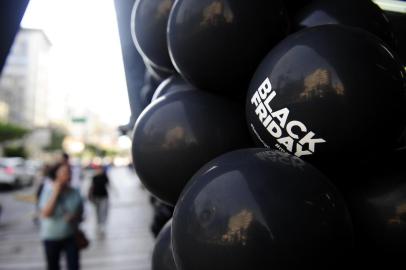 CAXIAS DO SUL, RS, BRASIL, 23/11/2018Pouco movimento nas lojas durante a manhã no centro de Caxias durante a Black Friday. Loja Magazine Luiza da Rua Júlio de Castilhos(Lucas Amorelli/Agência RBS)