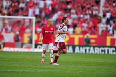  PORTO ALEGRE, RS, BRASIL, 06/11/2011FOTO:FERNANDO GOMES / ZERO HORACampeonato Brasileiro 2011, Inter x Fluminense no estádio Beira-Rio.Jogador Rafael Moura abre o placar 1x0 para o Fluminense