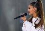 Ariana Grande surpreende e mostra cabelo natural nas redes sociais 