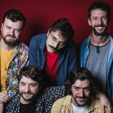 Banda Cuscobayo faz seu último show de 2019 em Caxias, na Cachaçaria Sarau