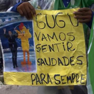 Fãs fazem fila para velório de Gugu na Assembleia Legislativa de SP