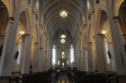  GARIBALDIL, RS, BRASIL (26/11/2019)Igreja Matriz São Pedro, de Garibaldi, construída em 1921-1924, teve 90% da originalidade recuperada em processo de restauro coordenado pela arquiteta Iris Schmitt em um investimento de aproximadamente R$ 2,6 milhões feito pela Paróquia São Pedro. O projeto iniciado em 2016 foi executado ao longo de 2017, 18 e 19, com inauguração oficial da obra no dia 3 de dezembro. (Antonio Valiente/Agência RBS)