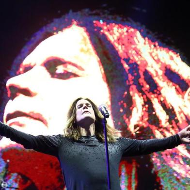  PORTO ALEGRE, RS, BRASIL - 30-04-2015 - Festival Monsters Rock no Estádio do Zequinha. Na imagem de Ozzy Osbourne.(FOTO: CARLOS MACEDO/AGÊNCIA RBS)