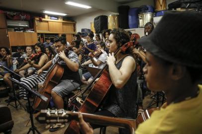  PORTO ALEGRE, RS, BRASIL - 02/12/2019Orquestra Villa-Lobos ensaio para o espetáculo Afrika