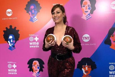 Pitty vence como Melhor Cantora e Melhor Música Alternativa no WME Awards, premiação dedicada às mulheres na música