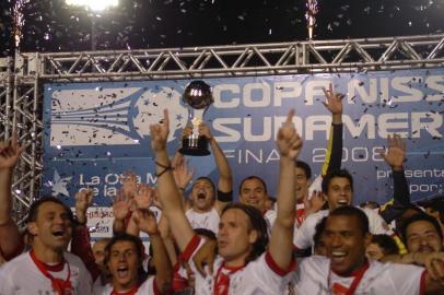 *** JBotega - Taça2 ***Inter x Estudiantes na final da Copa Sul-Americana no estádio Beira Rio. Fonte: BD ZH Fotógrafo: Jefferson Botega