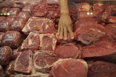  PORTO ALEGRE, RS, BRASIL - 2019.11.13 - O preço da carne deverá aumentar no fim do ano, devido ao aumento da demanda chinesa. (Foto: ANDRÉ ÁVILA/ Agência RBS)