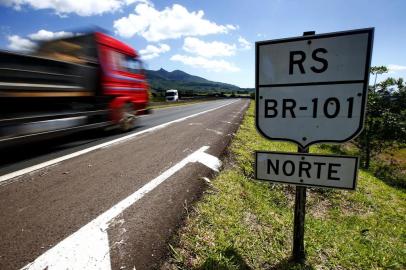  OSÓRIO,  RS, BRASIL, 02/12/2019- Br101 entre Osório em Torres. (FOTOGRAFO: FÉLIX ZUCCO / AGENCIA RBS)Indexador: Felix Zucco<!-- NICAID(14345104) -->