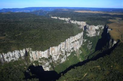  CAMBARÁ DO SUL - RS/BR 05.07.2018Especial Turismo Cambará do Sul.Cânion Itaimbezinho,  Parque Nacional da Serra Geral.FOTÓGRAFO: TADEU VILANI AGÊNCIARBS Caderno Viagem<!-- NICAID(13634290) -->